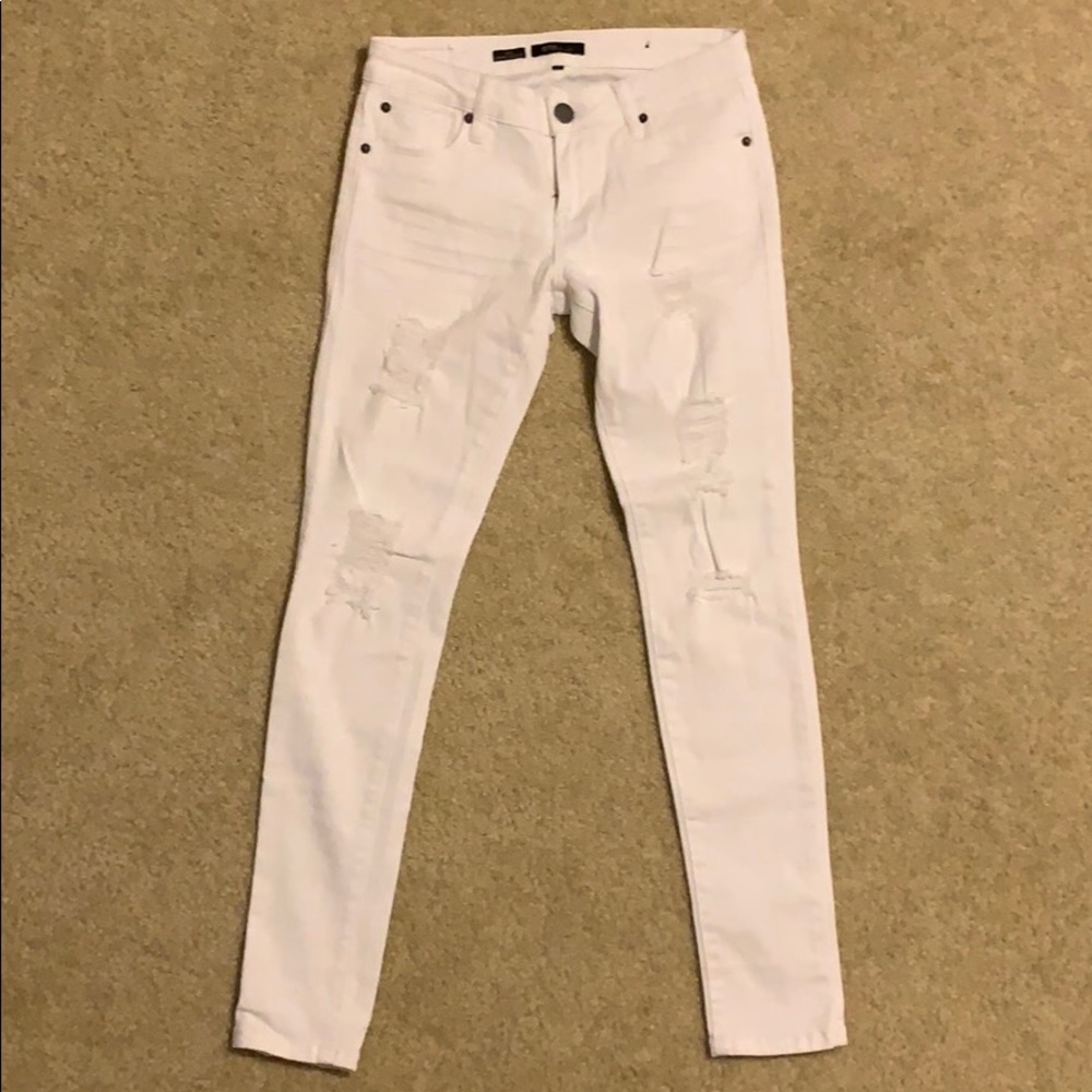 STS Blue White Distressed Size 3 Jeans